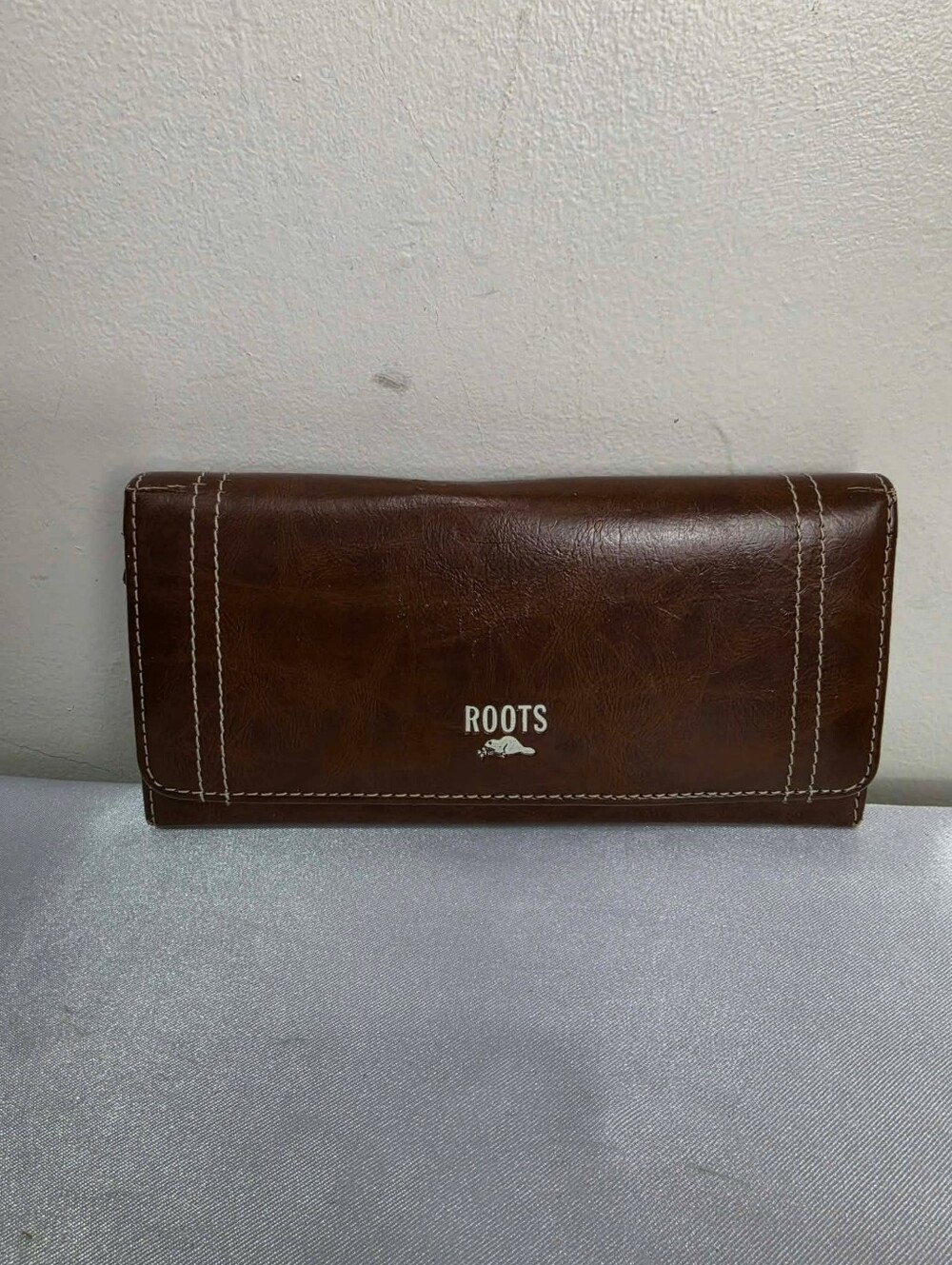 Roots Brown Leather Women's Wallet Classic Trifold
